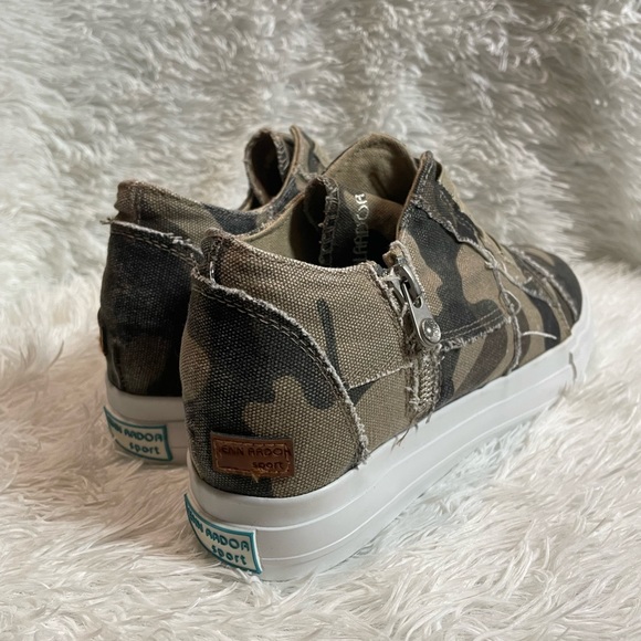 Jenn Ardor Sport Camo Wedge Sneakers. Please read description before purchasing. - Picture 3 of 5